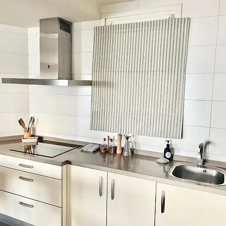 Playa San Lorenzo Parking Incluido Χιχόν