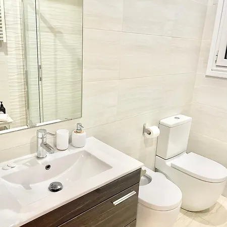 Playa San Lorenzo Parking Incluido * Χιχόν