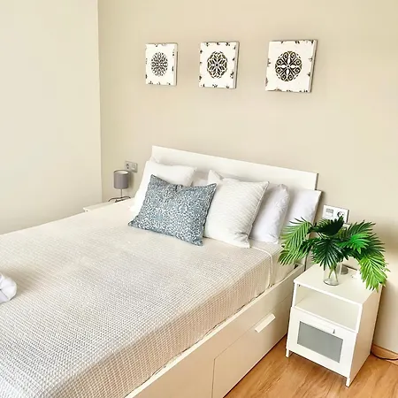 Playa San Lorenzo Parking Incluido Διαμέρισμα *